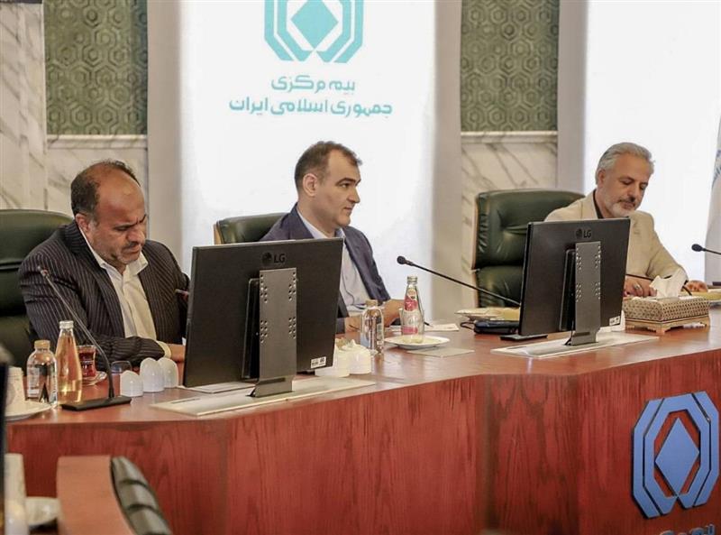 امروز تمامی اقشار مردم شریف ایران به نوعی از جامعه ایثارگران به شمار می‌روند