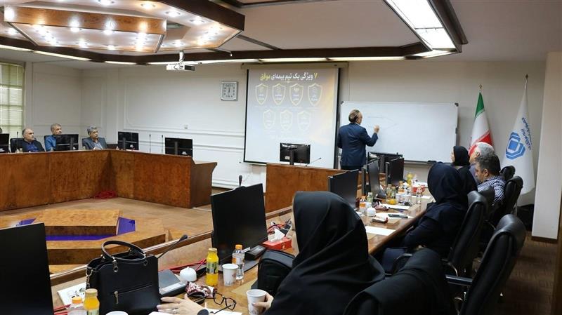 برگزاری پودمان‌های آموزشی برنامه اصلاح نظام اداری در بیمه مركزی