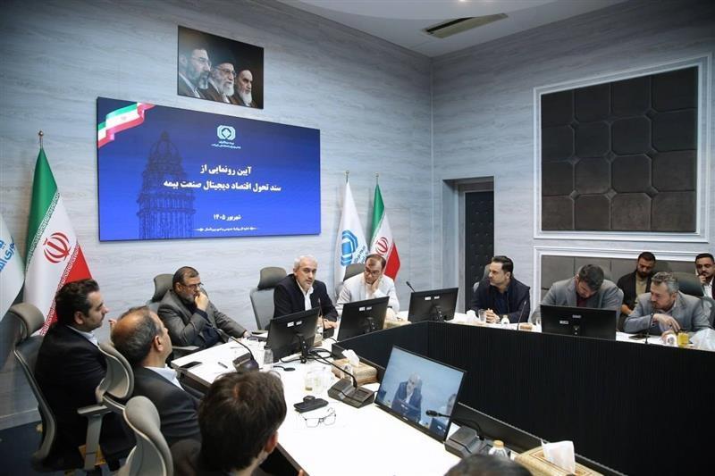 صنعت بیمه باید در بازسازی و نوسازی اقتصاد پیشرو باشد
